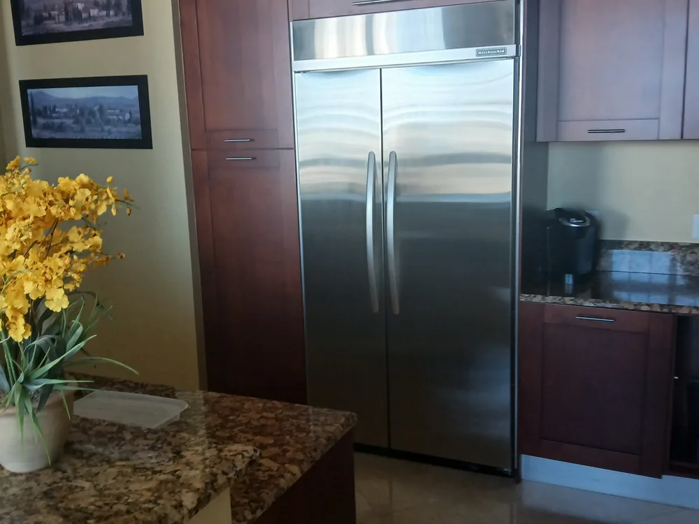 Kitchen cabinets before refinishing
